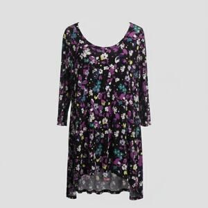 👚Woman Within Black Floral Shark Bite Tunic